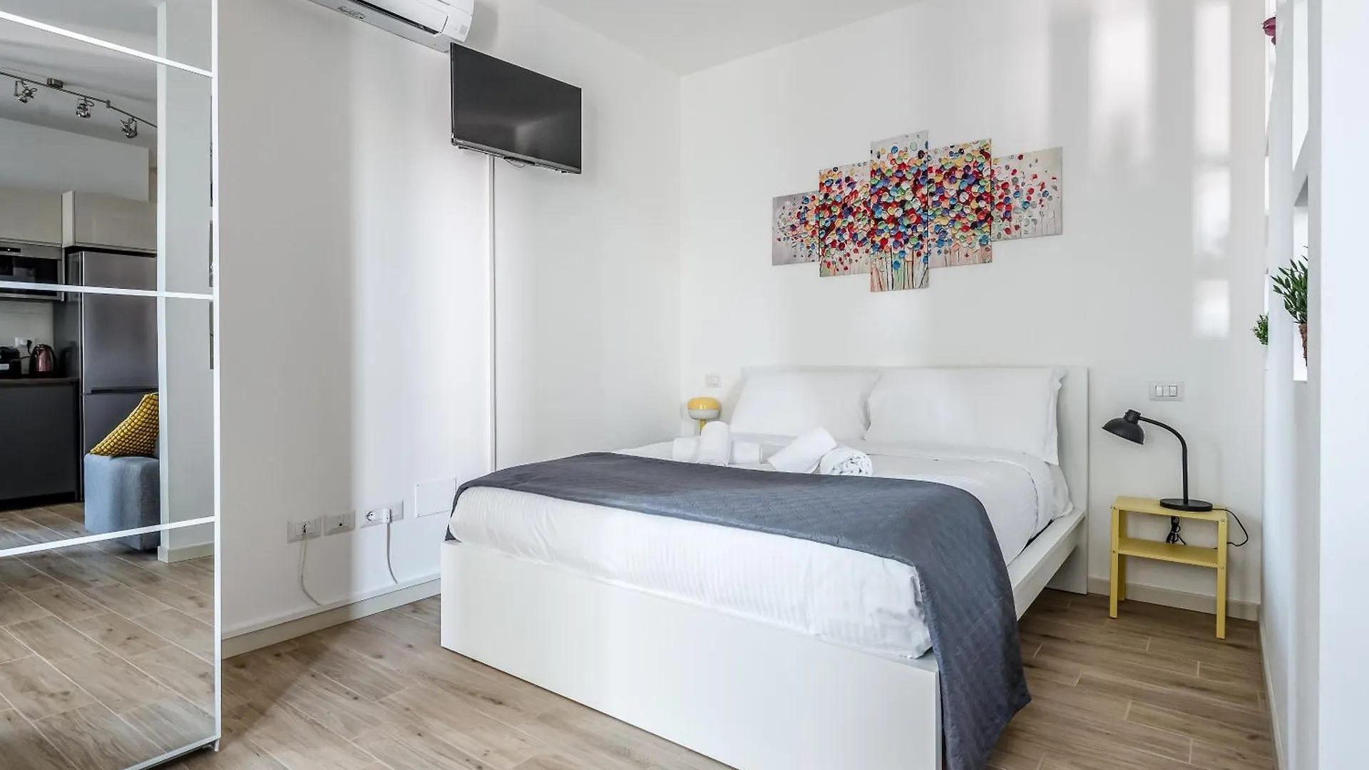 Hostly-Giugio'S House-Lungarni And Town Center Apartment Pisa